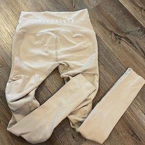 Brand new never worn. Alphalete leggings!